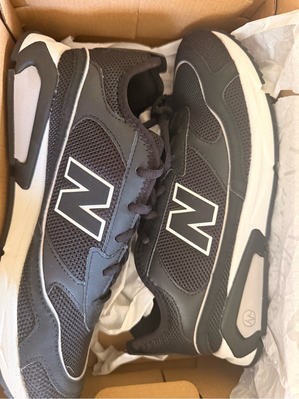 New Balance Men’s Black Athletic Sneakers